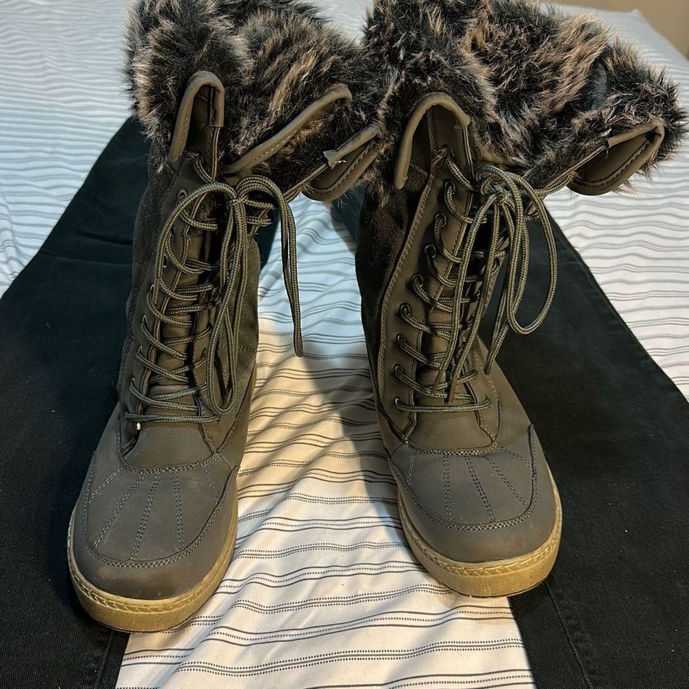 Arctiv 8 Boots Grey Size 10